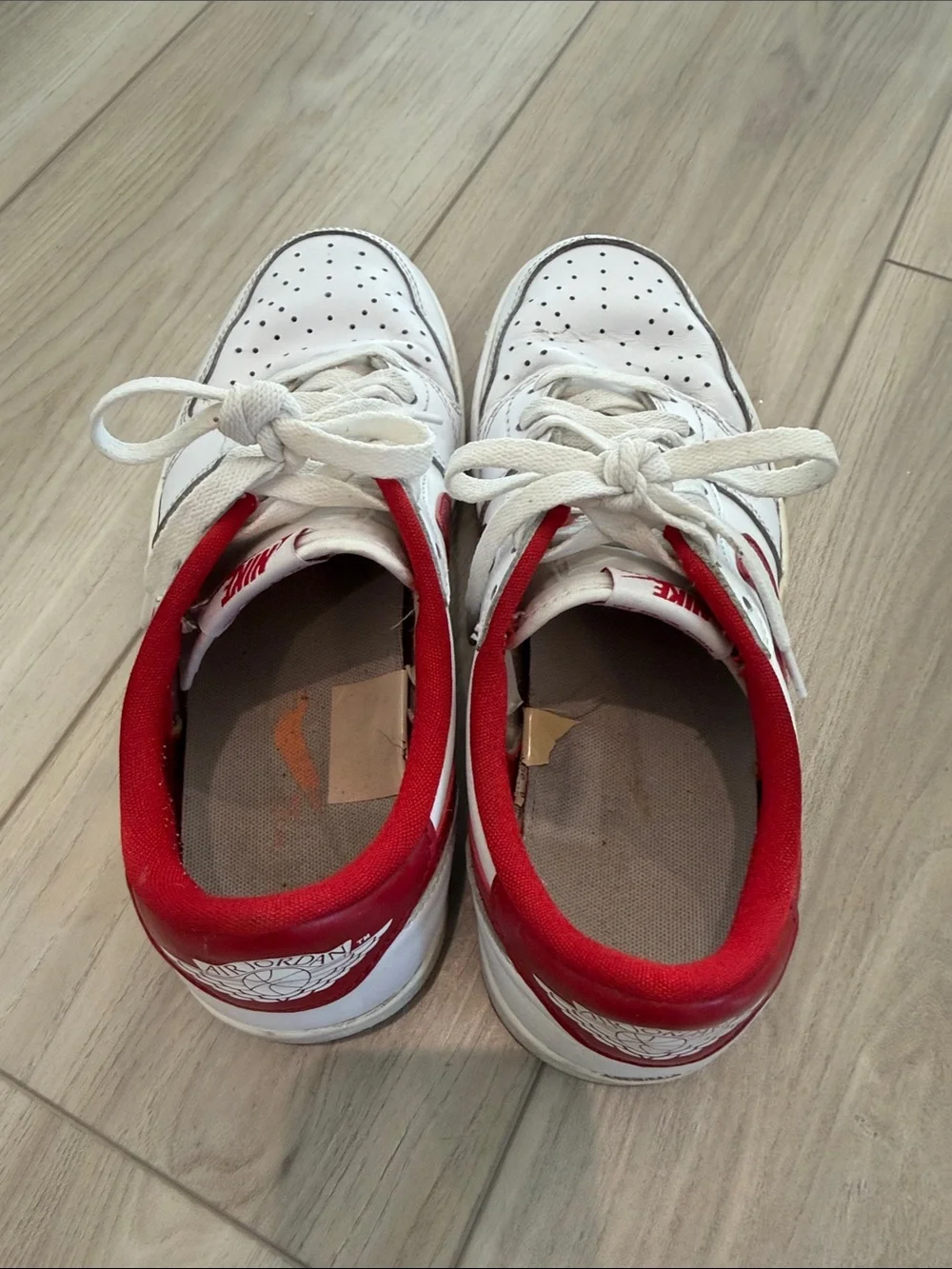 Nike White and Red Low-Top Sneakers